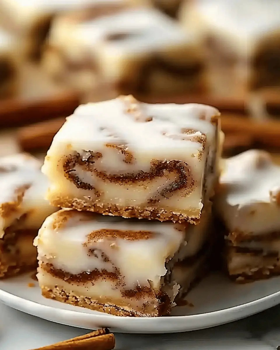 Cinnamon Roll Bliss Bars: Indulgent Treat for Every Occasion